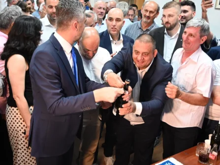 Opis slike